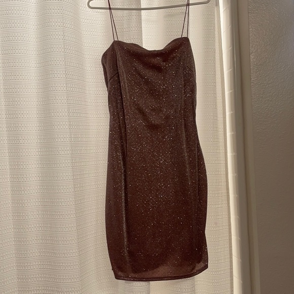 Sparkly pink dress - Picture 2 of 6